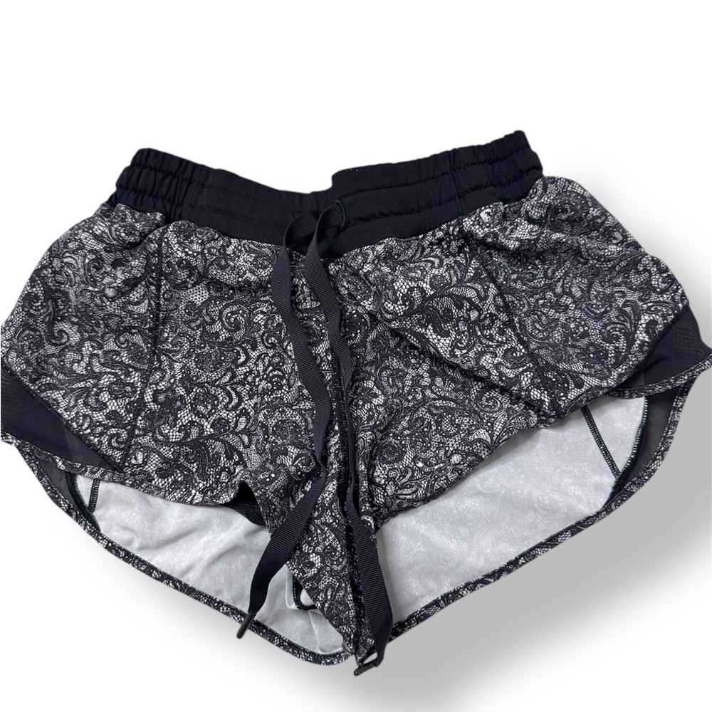 Black and White Lulu Women's Shorts
